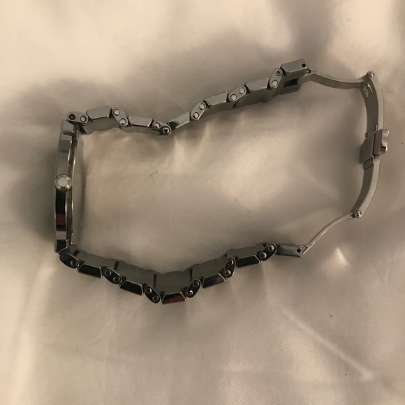 Watch - Picture 3 of 3